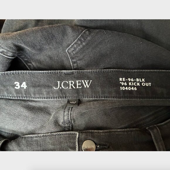 J. Crew Black High-Rise Cropped Kickout Jean in 1996 Semi-Stretch - Size 34 - Picture 2 of 5